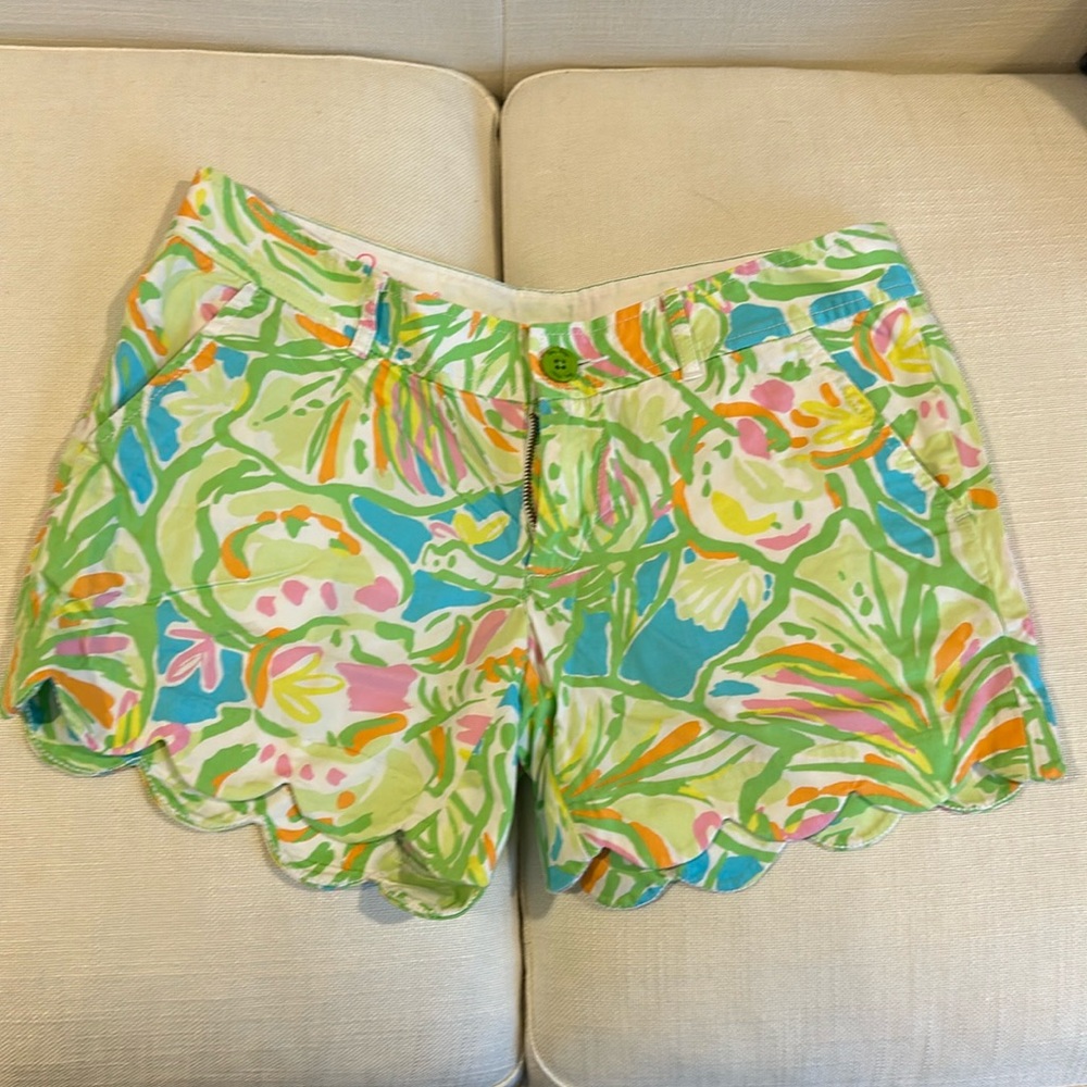 Lilly Pulitzer buttercup short